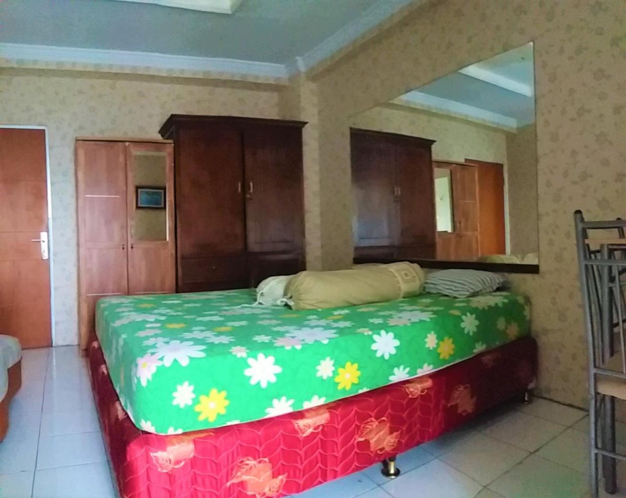 Raja Property Jakarta Ruang foto